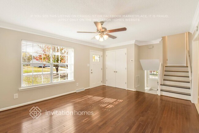 Foto del edificio - 112 Rockledge Dr