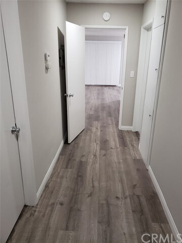 Foto del edificio - 521 Ridgeway Ln