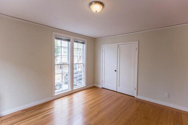 Building Photo - 1 bedroom in San Francisco CA 94117