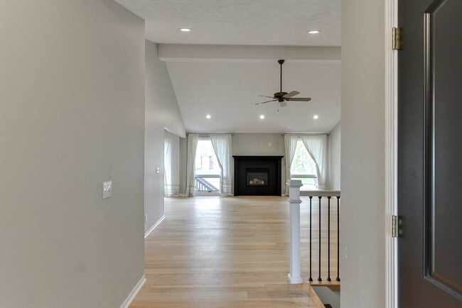 Foto del edificio - 15327 Parker Cir