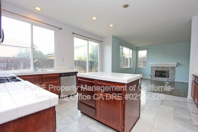 Foto del edificio - 38939 Autumn Woods Rd
