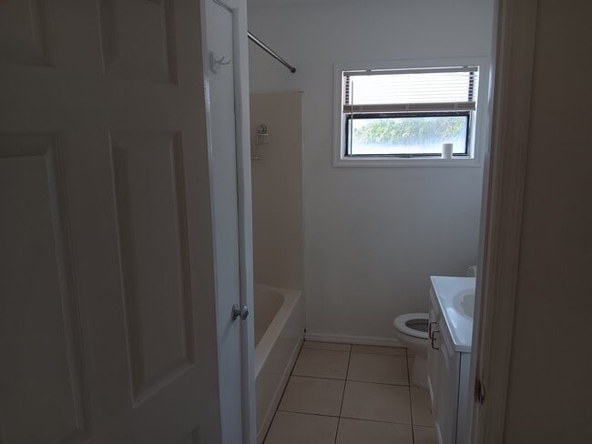 Bathroom - 305 S Ocean Dr