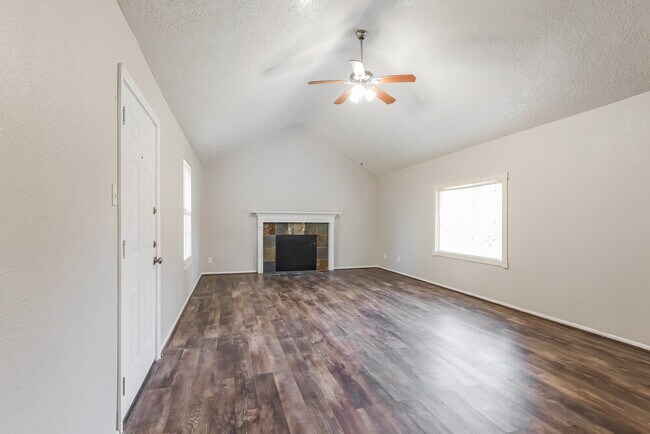 Building Photo - 12335 Kings Chase Dr