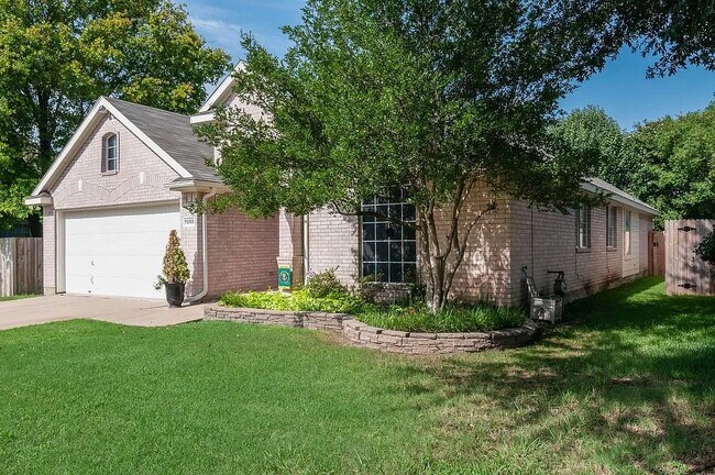 Building Photo - 7005 Warm Springs Trail