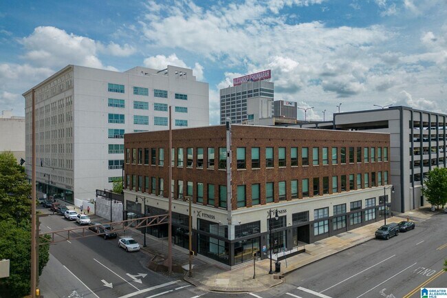 Foto del edificio - 1801 2nd Ave N