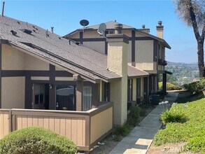 Building Photo - 21648 Laurelrim Dr