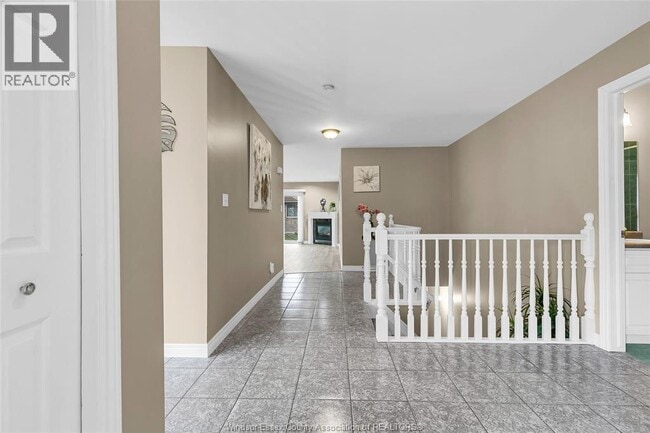 Building Photo - 570 Rodfam Dr