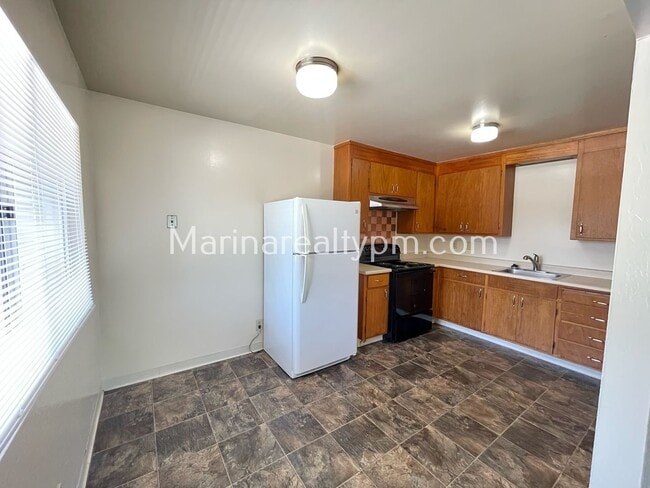 Building Photo - 1502-1508 Valle Vista Ave