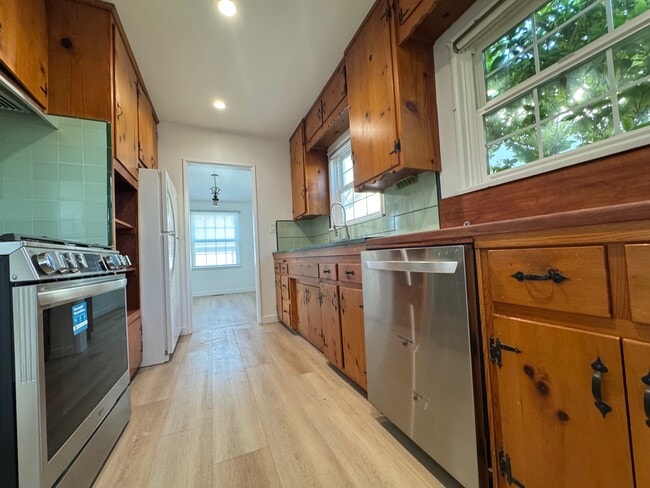 Foto del edificio - 22051 Vanowen St