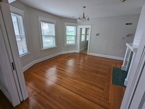 Building Photo - 2153 Slane Ave