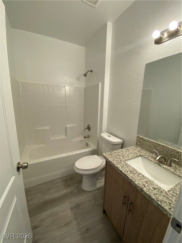 Foto del edificio - 1390 Ogallala St