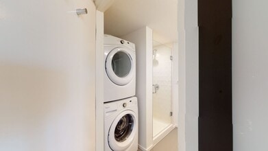 Interior Photo - 345 Harrison