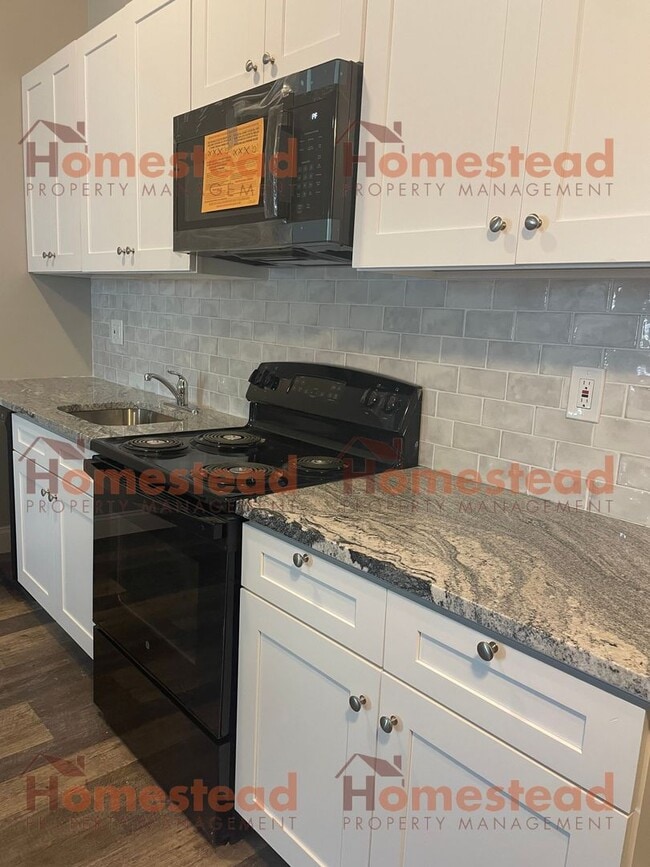 Photo - 806 DeKalb St Apartment