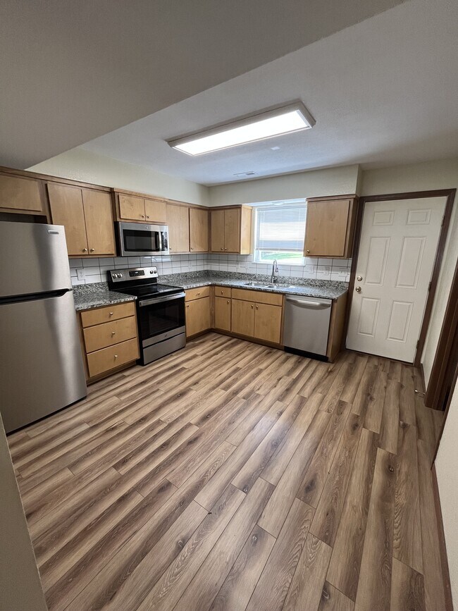 Foto del edificio - 806 Foster Ln