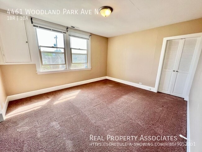 Building Photo - 4461 Woodland Park Ave N