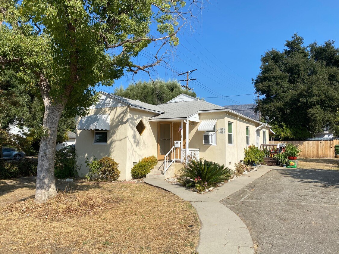10256 Scoville Ave Unit 10256, Sunland, CA 91040 10256 Scoville Ave
