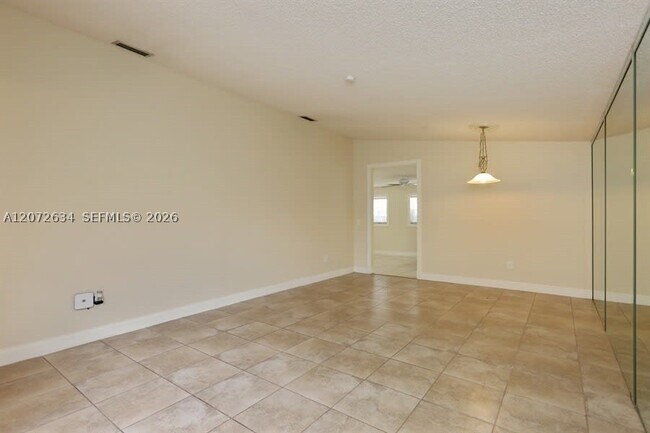 Building Photo - 11255 SW 143rd Ct