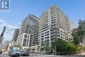 Building Photo - 460 Adelaide St E
