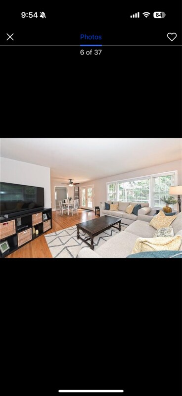 Foto del edificio - 6111 Rose Valley Dr