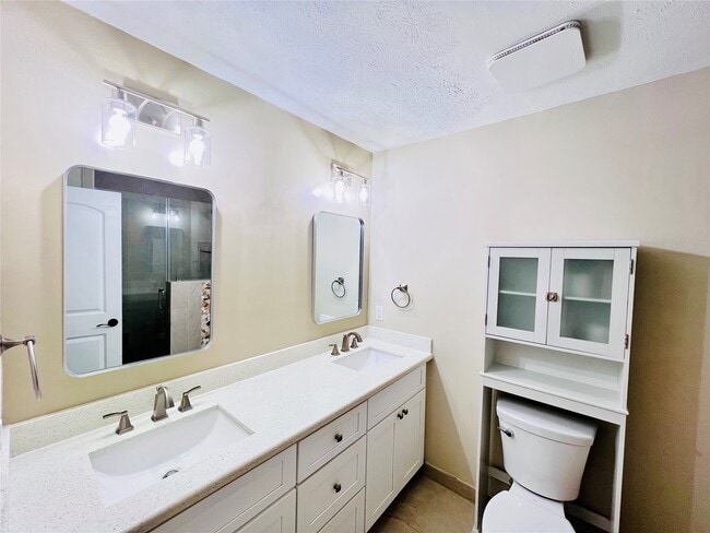 Foto del edificio - 2602 Killdeer Ln
