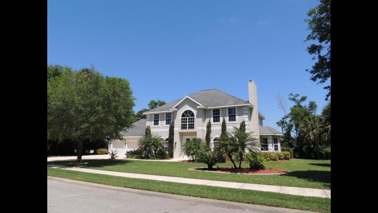 Foto principal - 19 Emerald Oaks Ln
