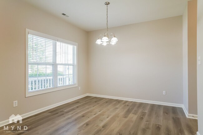 Building Photo - 1209 Kinsfolk Circle