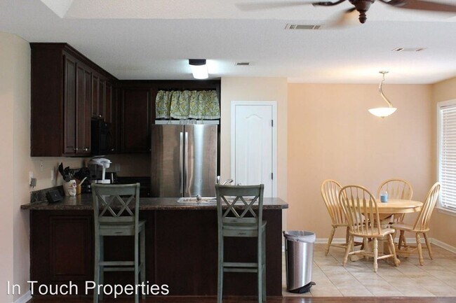 Foto del edificio - 3 br, 2 bath House - 331 Baskins Road