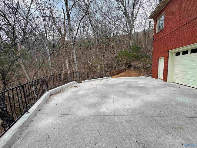 Foto del edificio - 1319 Chesterfield Rd SE