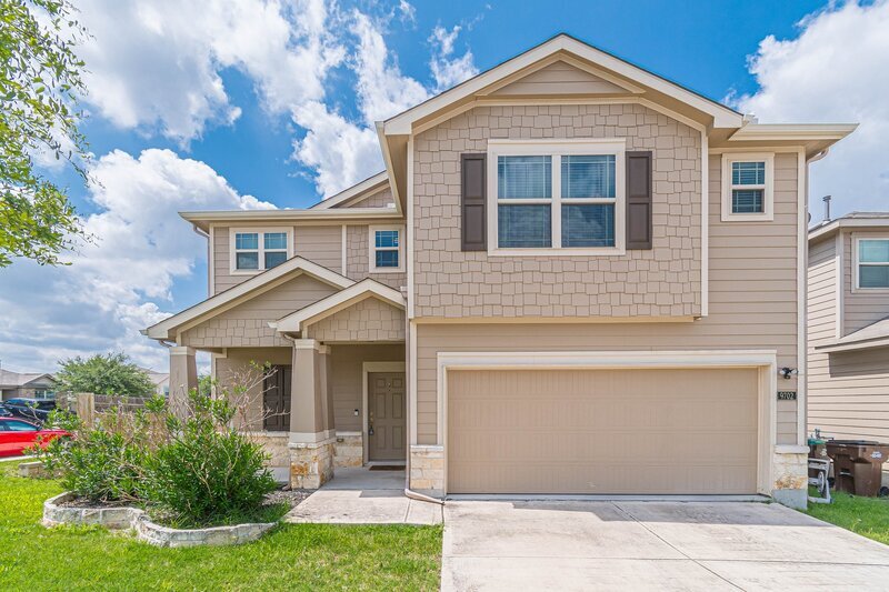 Foto principal - 9702 Marbach Crest