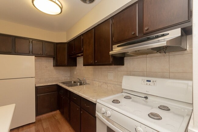 Foto del edificio - 659 W Wrightwood Ave