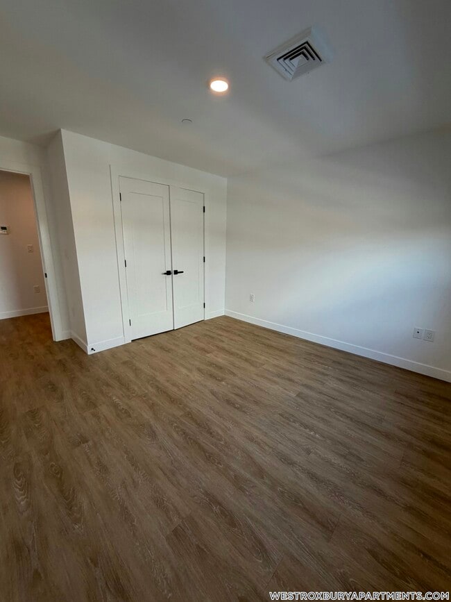 Building Photo - 199 Gardner St