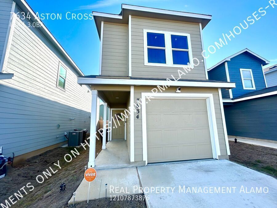 Foto principal - AVAILABLE NOW! Two-Story 4 Bedroom / 2.5 B...