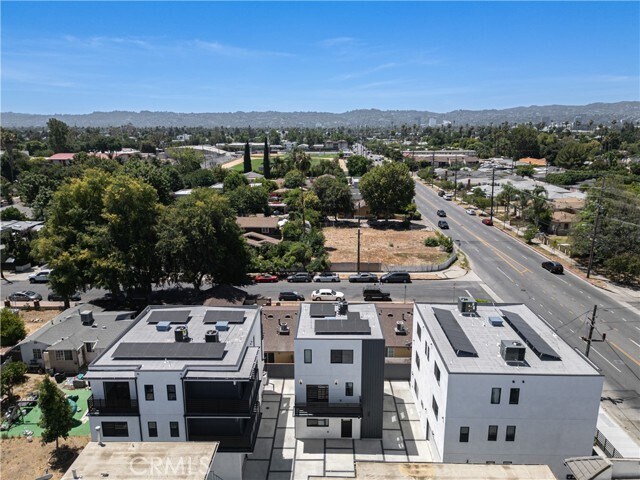 Building Photo - 6702 Kester Ave