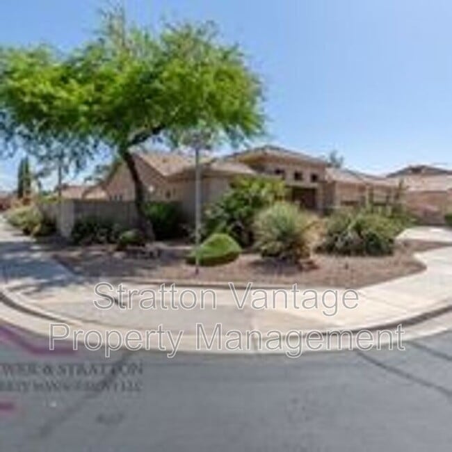 Building Photo - 269 W Kingbird Dr