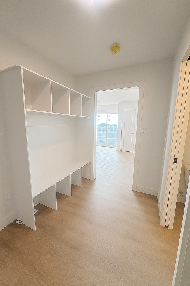 Building Photo - 10314 B-103148 148 Ave