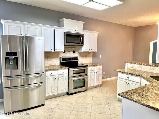 Building Photo - 4452 Summerhaven Blvd S
