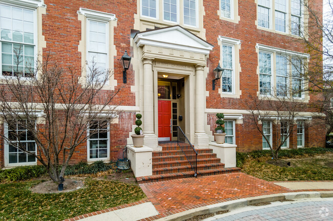 Entrance - Bryan School Lofts