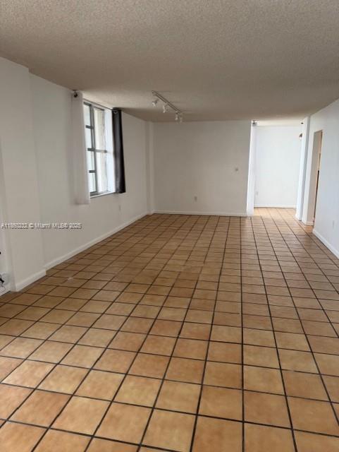 Foto del edificio - 150 SE 25th Rd