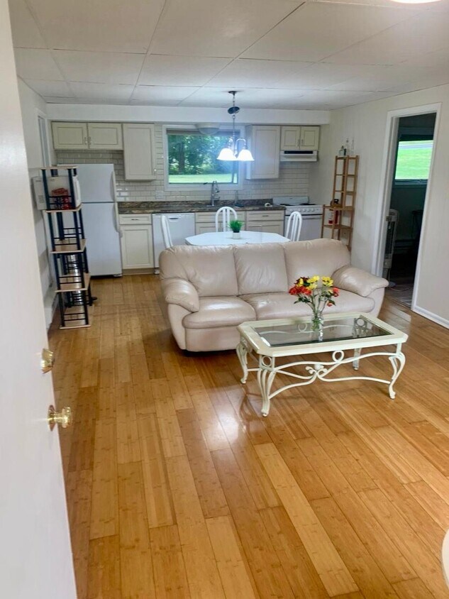 Foto principal - 137 Honness Ln