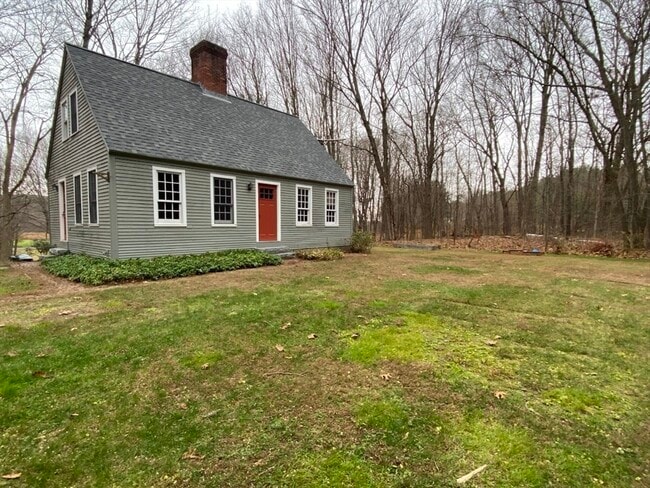 Building Photo - 55 Montague Rd