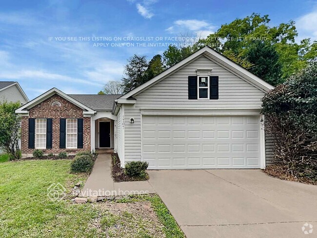 Building Photo - 1707 Oakdale Green Dr