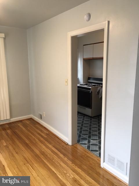Primary Photo - 4530 Mountview Rd