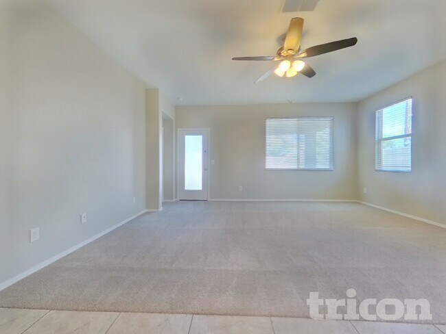 Foto del edificio - 3712 N 310th Ln