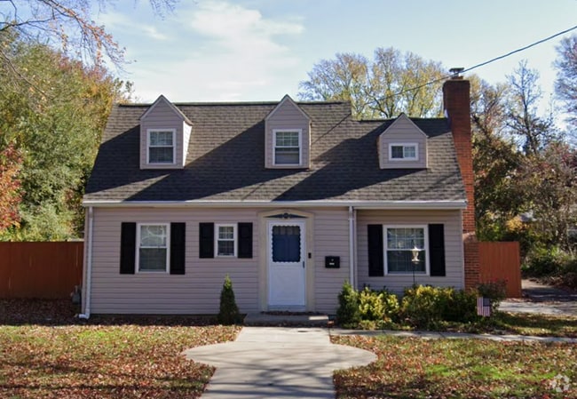 Building Photo - 6625 Harrison Ln