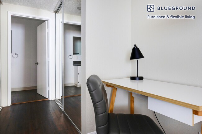 Foto del edificio - 747 Gayley Ave