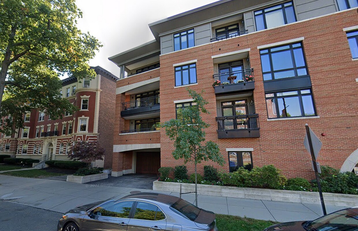 Primary Photo - 1601 Beacon St
