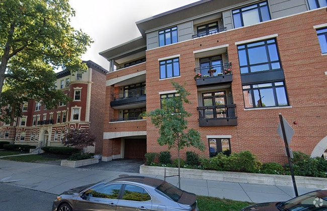 Building Photo - 1601 Beacon St
