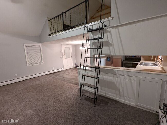 Building Photo - 1 br, 1 bath House - 34 1/2 George St