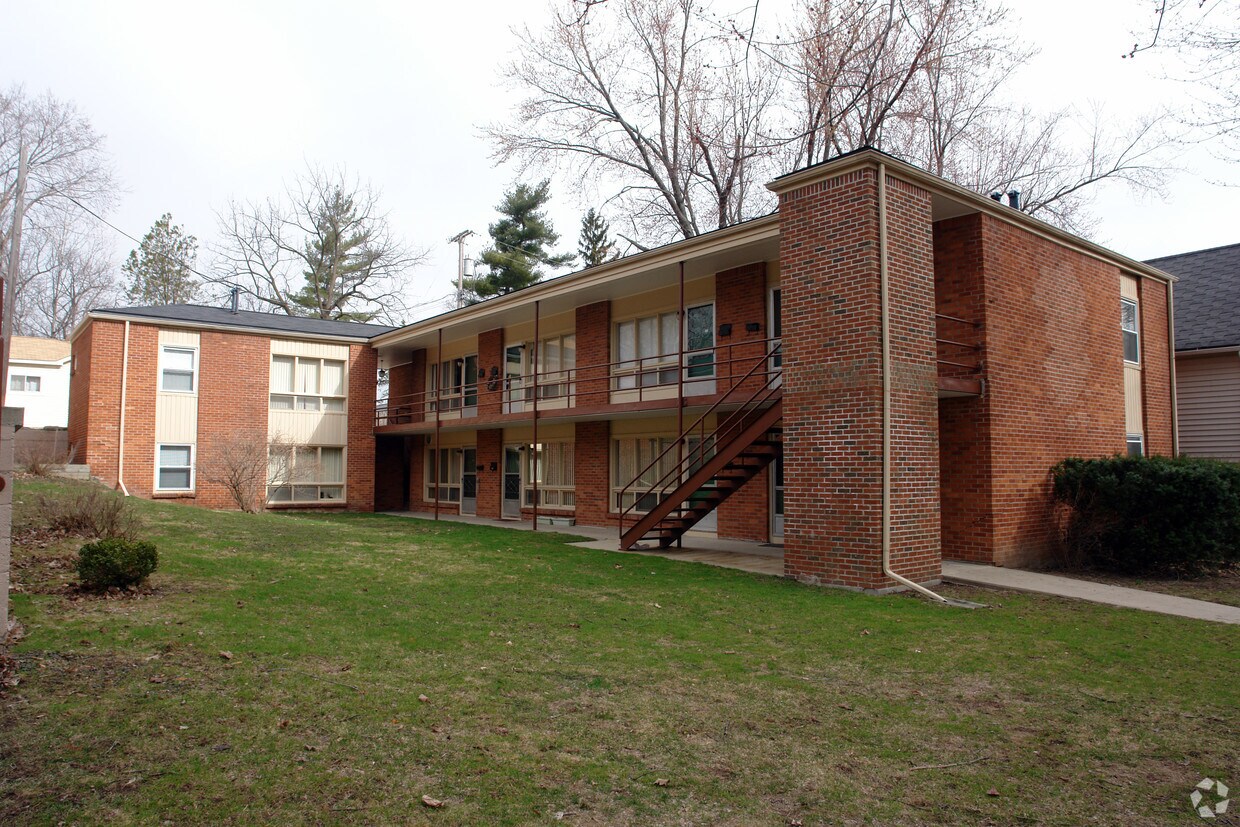 10 24 law st lapeer mi 48446 apartments lapeer mi apartments com