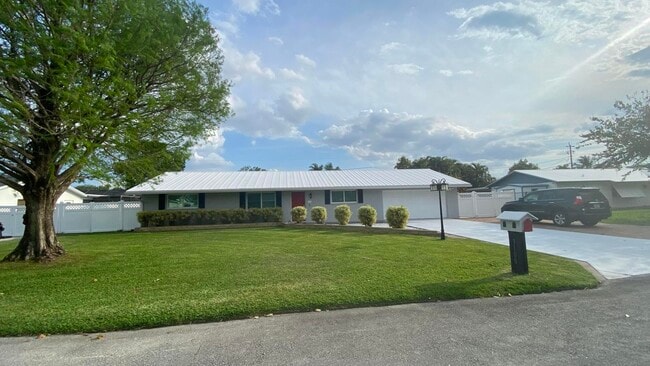 Building Photo - 3100 Indian Trl